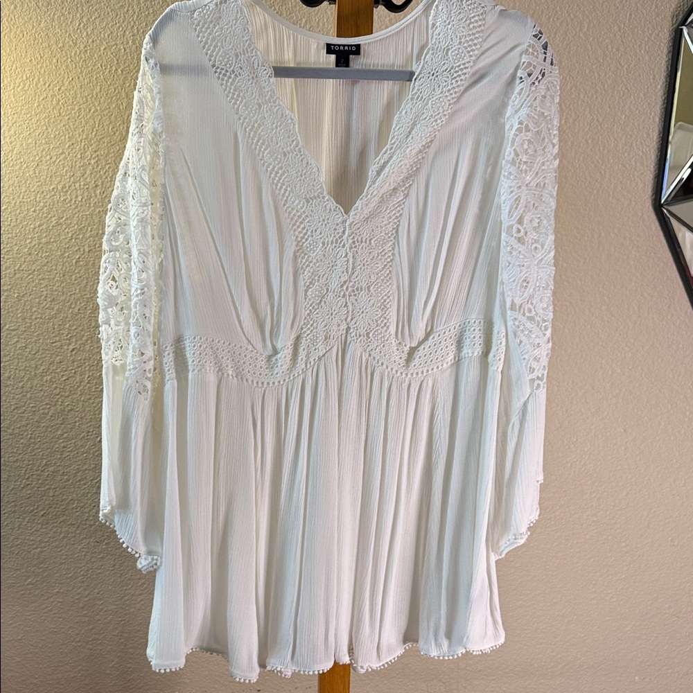 Torrid Ivory Lace V-Neck Blouse
